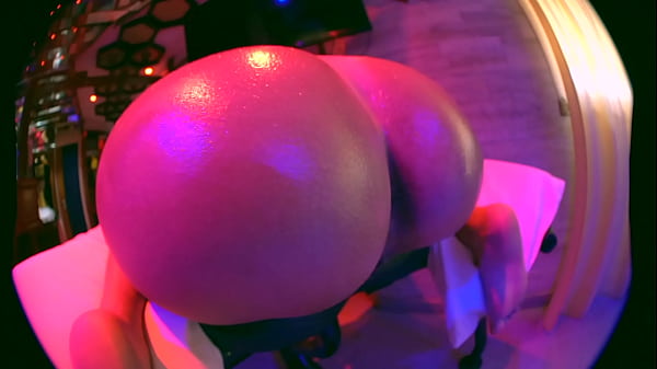 James can’t resist the charms of his stepdaughter Sophia’s ass