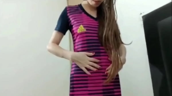 Le pego una rica follada a mi hermanastra por que cree que le hace falta verga-HISTORIA COMPLETA