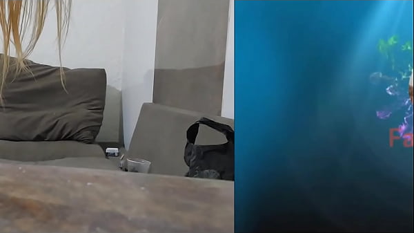 Tatuagem Feita Com Plug Anal No Cuzinho.