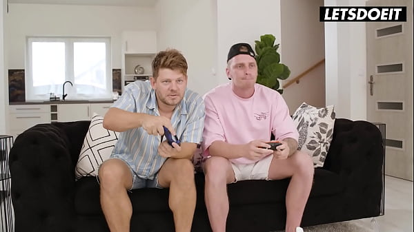 Big Dick StepBros Team Up To Fuck Their Hot StepSis Eliz Benson – LETSDOEIT