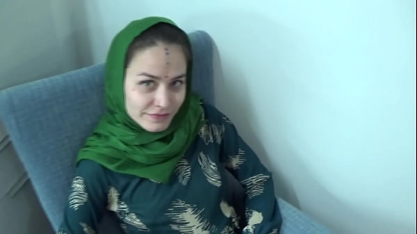 پورن ایرانی ملس و مجلسی ۱۷ دقیقه ای از سکس پسر ایرانی و زید افغانیش