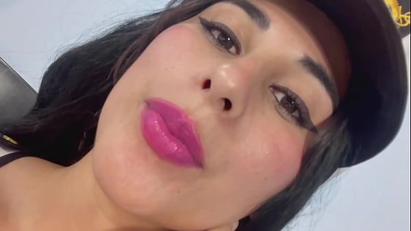 me visto como piloto para consegir que mi novio me folle el culo con su verga