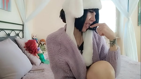 she is so sweet and cute you can’t resist her diaper
